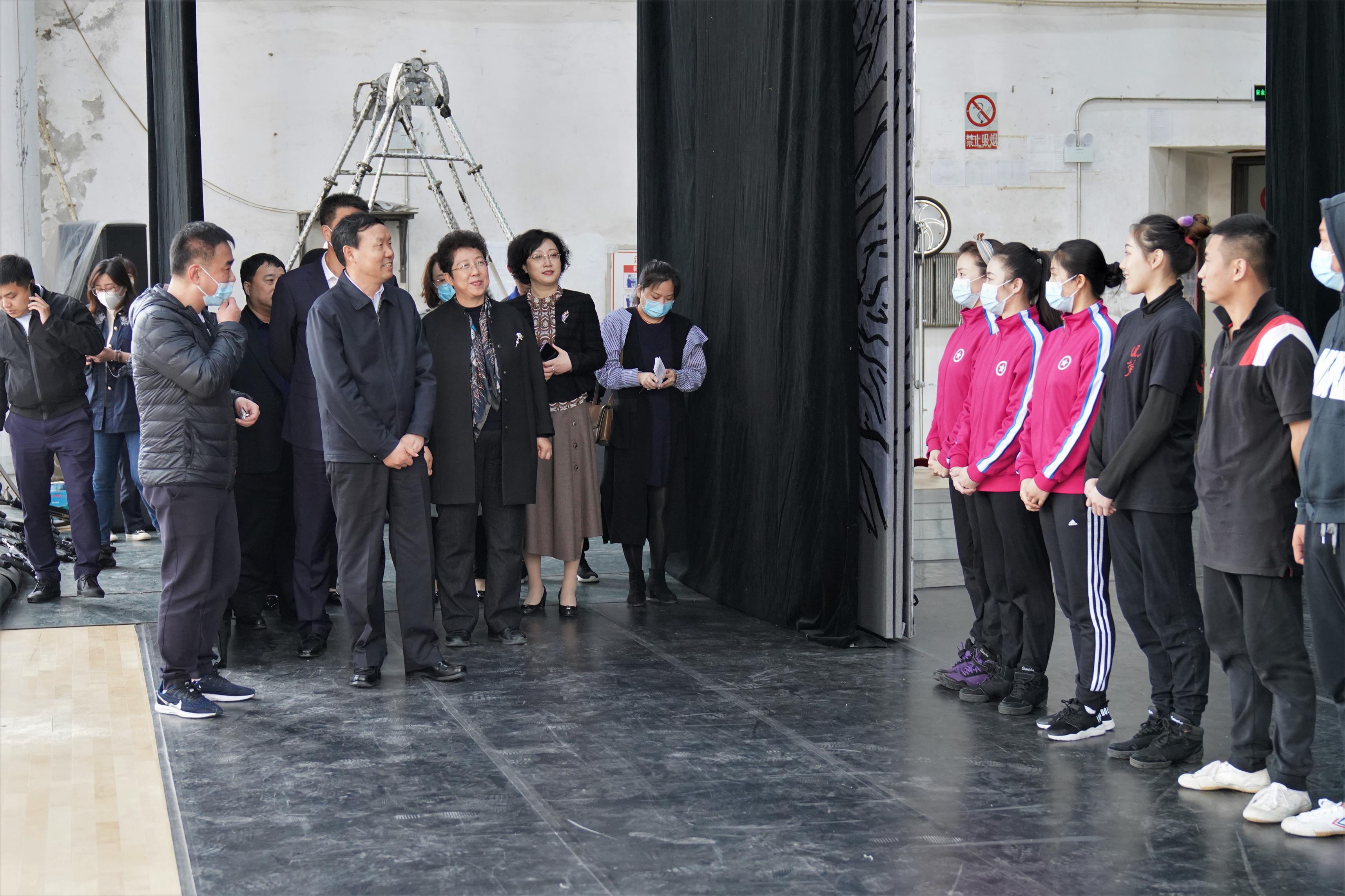 ���ѻ� ��(�й���)���޹�˾����