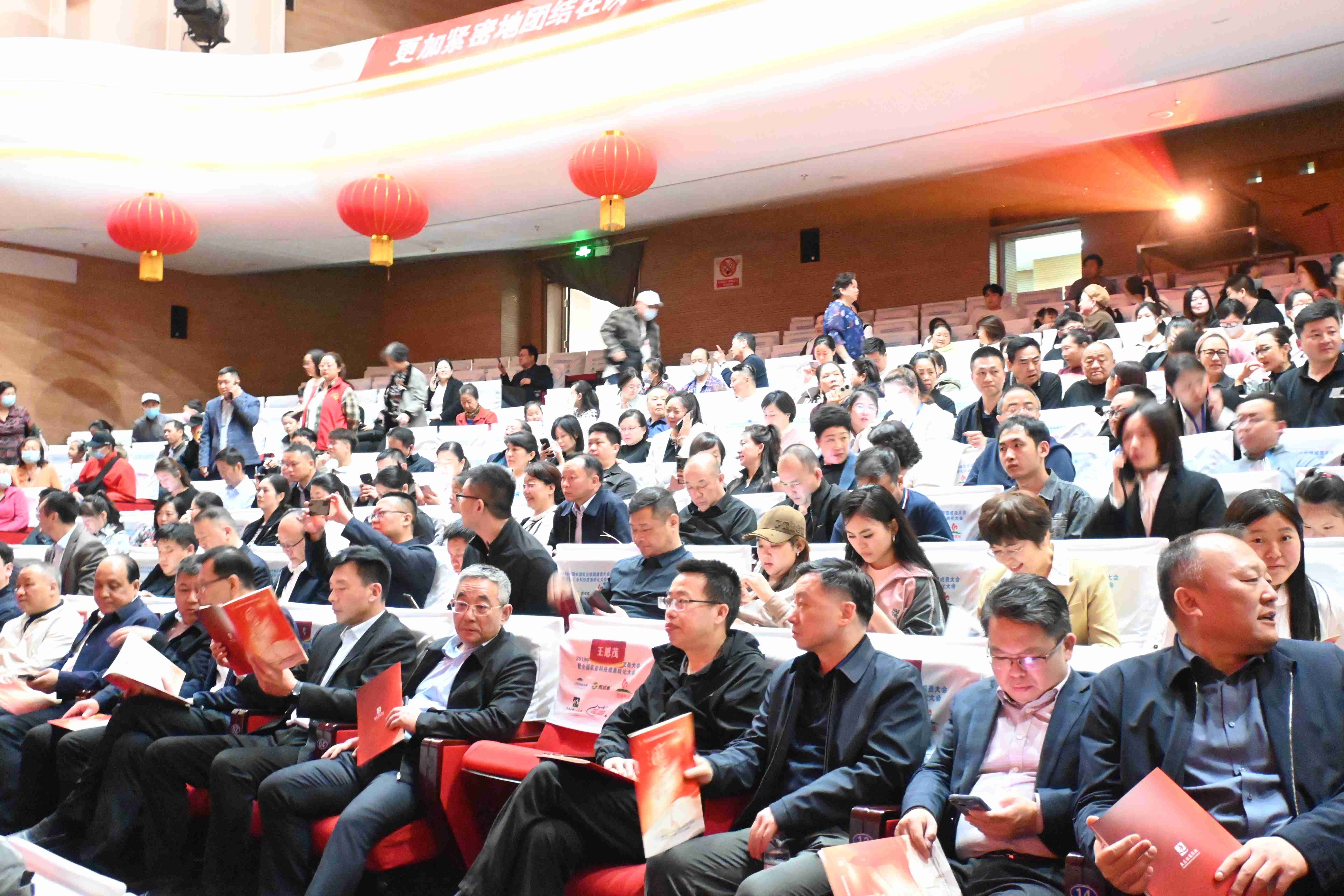 ���ѻ� ��(�й���)���޹�˾����