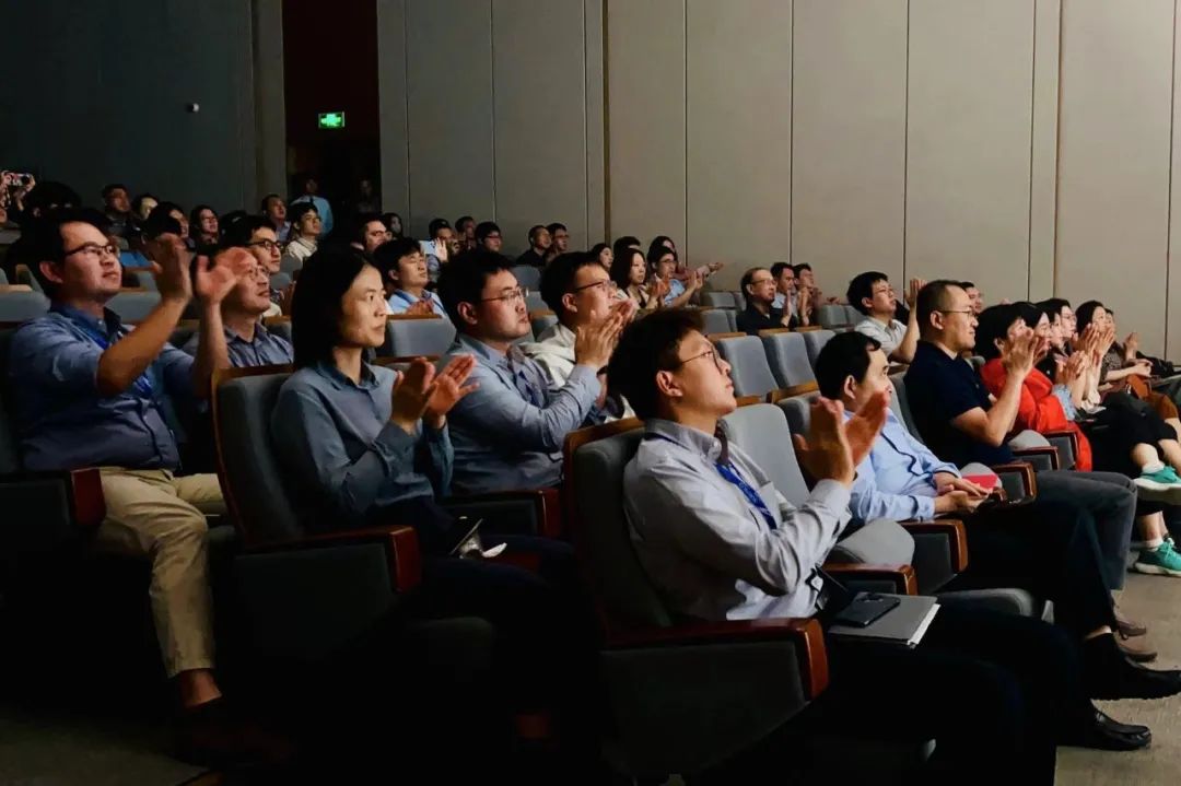 ���ѻ� ��(�й���)���޹�˾����