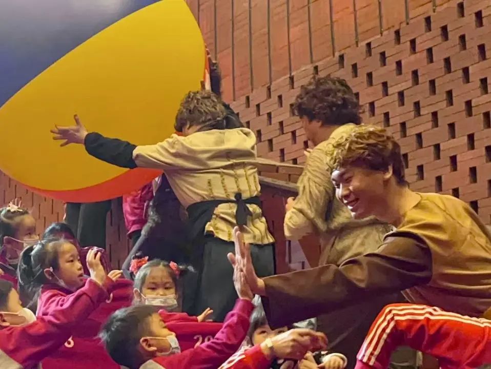 ���ѻ� ��(�й���)���޹�˾����