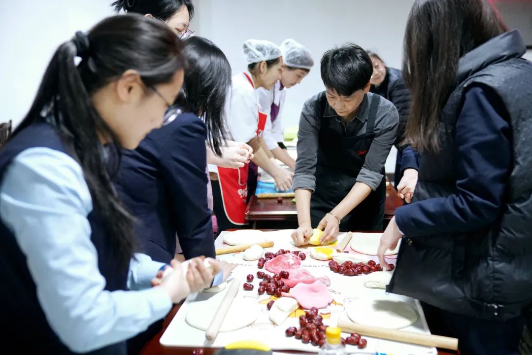 ���ѻ� ��(�й���)���޹�˾����