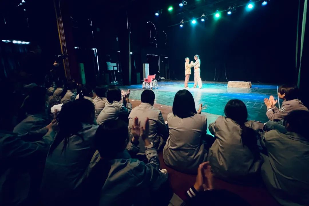 ���ѻ� ��(�й���)���޹�˾����