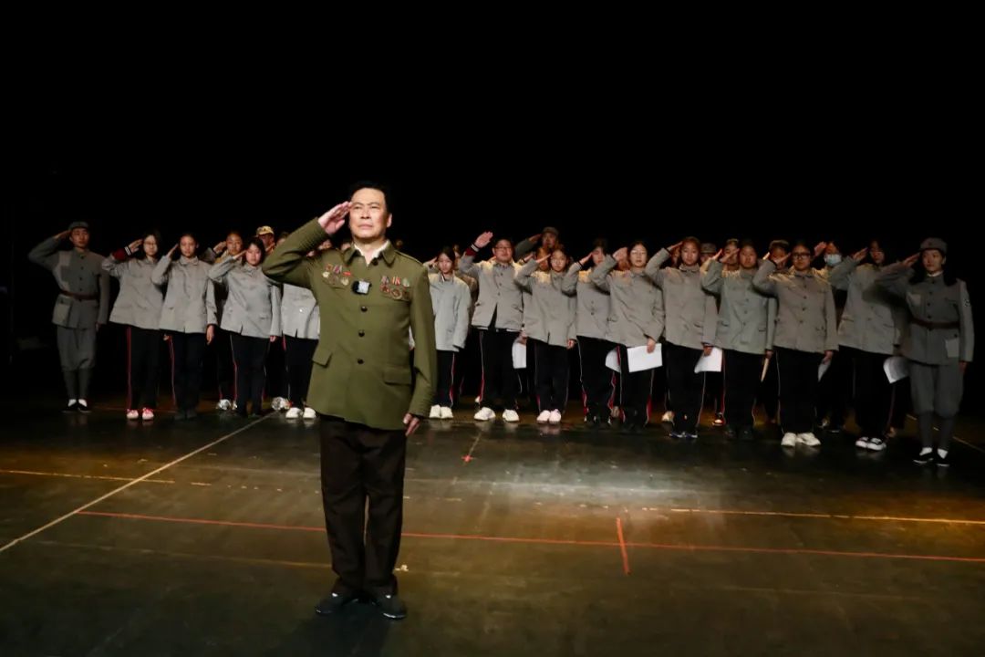 ���ѻ� ��(�й���)���޹�˾����