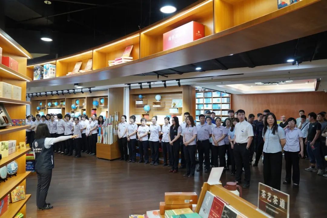 ���ѻ� ��(�й���)���޹�˾����